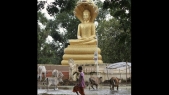 Children uncover ancient statues in Cambodia