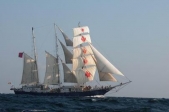 Brazilian navy rescues passengers, crew of sinking Canadian ship