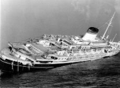 NJ Divers find, retrieve bridge bell from Andrea Doria