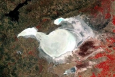 Scientists use massive lakebeds to callibrate their satellite cameras