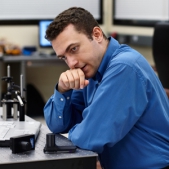 Cell phone microscope allows diagnosis of diseases in distant locales